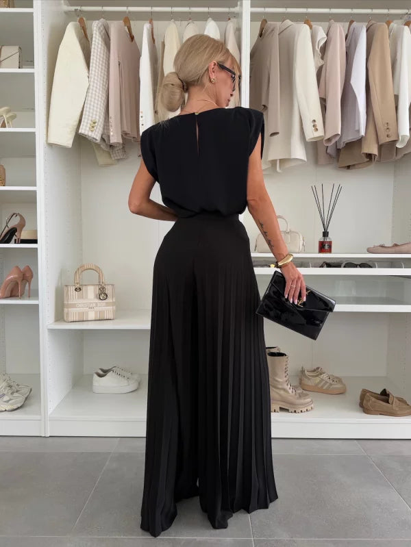 Marian™ – Elegant Pleated Set